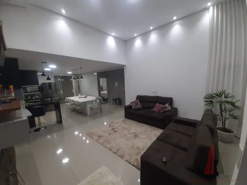 Casa com 3 quartos à venda em Cajuru do Sul, Sorocaba - SP - imagem 3 Foto 3 de Casa com 3 quartos à venda em Cajuru do Sul, Sorocaba - SP