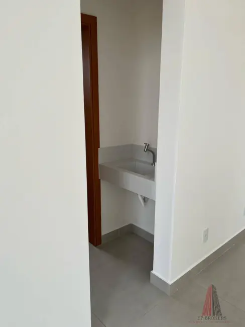 Casa de Condomínio com 3 quartos à venda, 200m2 em Wanel Ville, Sorocaba - SP - imagem 8 Foto 8 de Casa de Condomínio com 3 quartos à venda, 200m2 em Wanel Ville, Sorocaba - SP