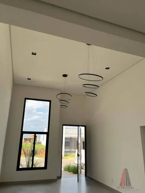 Casa de Condomínio com 3 quartos à venda, 200m2 em Wanel Ville, Sorocaba - SP - imagem 4 Foto 4 de Casa de Condomínio com 3 quartos à venda, 200m2 em Wanel Ville, Sorocaba - SP