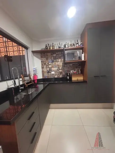 Casa com 2 quartos à venda em Jardim Gonçalves, Sorocaba - SP - imagem 5 Foto 5 de Casa com 2 quartos à venda em Jardim Gonçalves, Sorocaba - SP