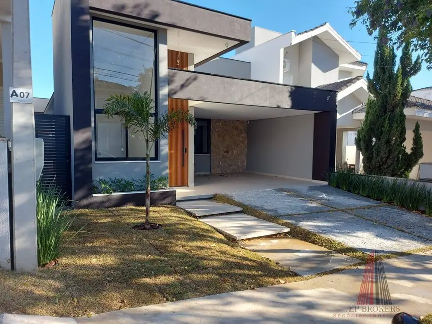 Foto 1 de Casa com 3 quartos à venda em Vila Haro, Sorocaba - SP