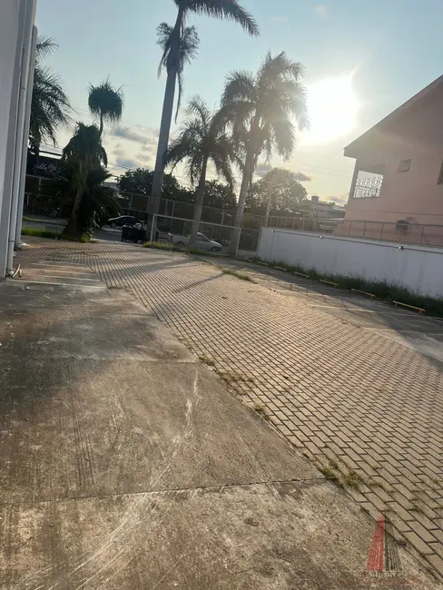 Sala Comercial à venda e para alugar em Wanel Ville, Sorocaba - SP - imagem 8 Foto 8 de Sala Comercial à venda e para alugar em Wanel Ville, Sorocaba - SP