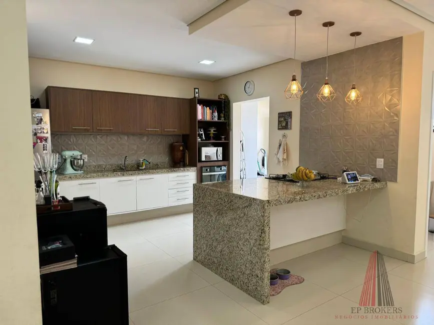 Casa com 3 quartos à venda em Cajuru do Sul, Sorocaba - SP - imagem 4 Foto 4 de Casa com 3 quartos à venda em Cajuru do Sul, Sorocaba - SP