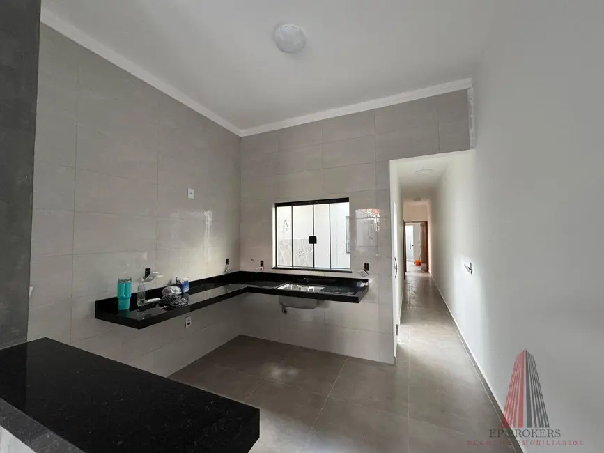 Casa com 2 quartos à venda em Jardim Tulipas, Sorocaba - SP - imagem 3 Foto 3 de Casa com 2 quartos à venda em Jardim Tulipas, Sorocaba - SP