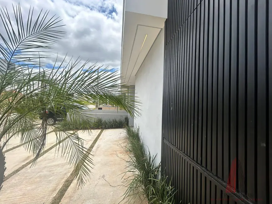 Foto 2 de Casa com 3 quartos à venda em Horto Florestal, Sorocaba - SP