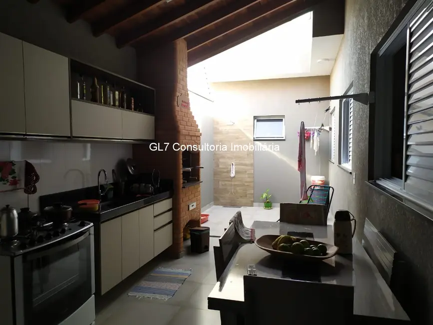 Foto 2 de Casa com 3 quartos à venda, 137m2 em Jardim Residencial Nova Veneza, Indaiatuba - SP