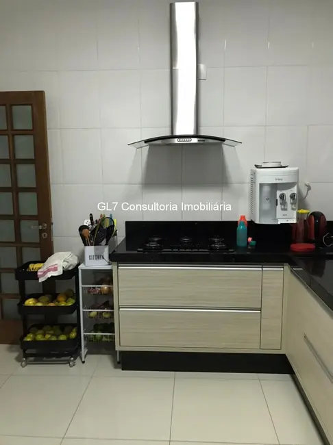 Casa de Condomínio com 3 quartos à venda, 240m2 em Jardim Amstalden Residence, Indaiatuba - SP - imagem 9 Foto 9 de Casa de Condomínio com 3 quartos à venda, 240m2 em Jardim Amstalden Residence, Indaiatuba - SP