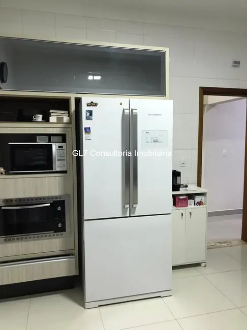 Casa de Condomínio com 3 quartos à venda, 240m2 em Jardim Amstalden Residence, Indaiatuba - SP - imagem 2 Foto 2 de Casa de Condomínio com 3 quartos à venda, 240m2 em Jardim Amstalden Residence, Indaiatuba - SP