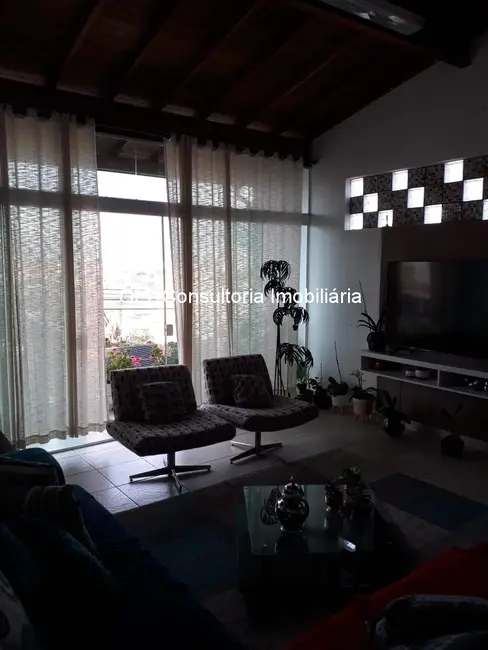 Foto 4 de Casa com 3 quartos à venda, 214m2 em Jardim Regina, Indaiatuba - SP