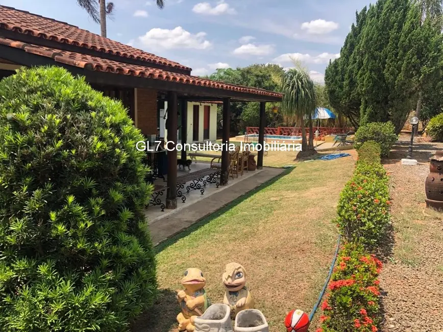 Foto 2 de Chácara com 3 quartos à venda, 200m2 em Chácara Alvorada, Indaiatuba - SP