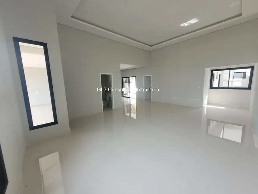 Foto 2 de Casa de Condomínio com 3 quartos à venda, 185m2 em Indaiatuba - SP