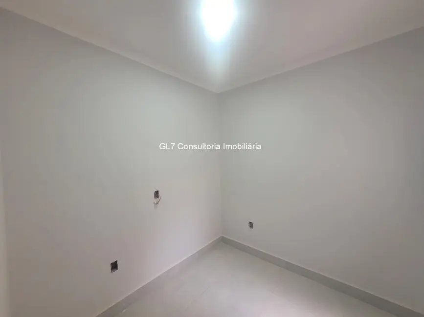 Foto 2 de Casa com 2 quartos à venda, 72m2 em Jardim Residencial Nova Veneza, Indaiatuba - SP