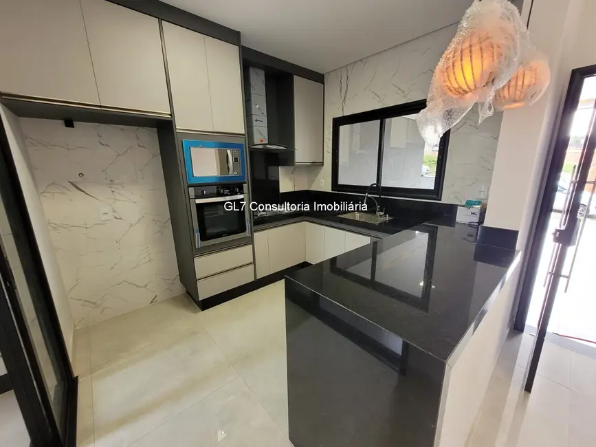 Foto 1 de Casa de Condomínio com 3 quartos à venda, 60m2 em Indaiatuba - SP