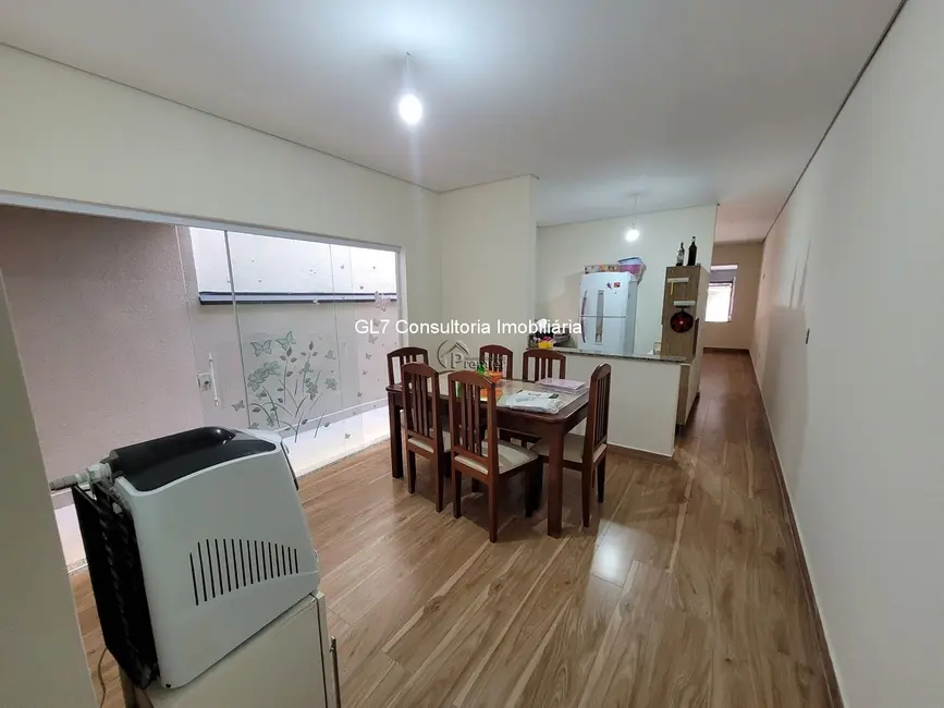 Foto 2 de Casa com 4 quartos à venda, 195m2 em Jardim do Valle II, Indaiatuba - SP