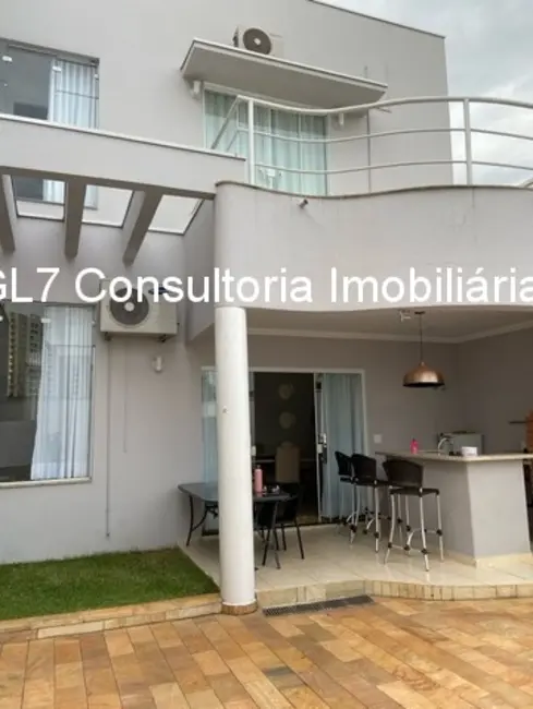 Foto 3 de Casa com 4 quartos à venda, 360m2 em Vila Inglesa, Indaiatuba - SP