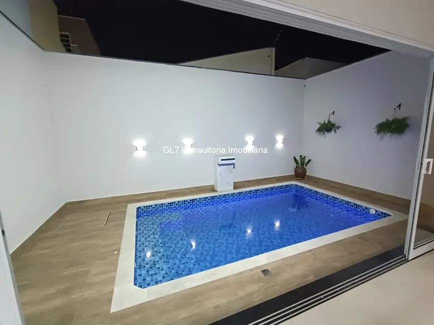 Foto 2 de Casa com 2 quartos à venda, 115m2 em Jardim Residencial Veneza, Indaiatuba - SP