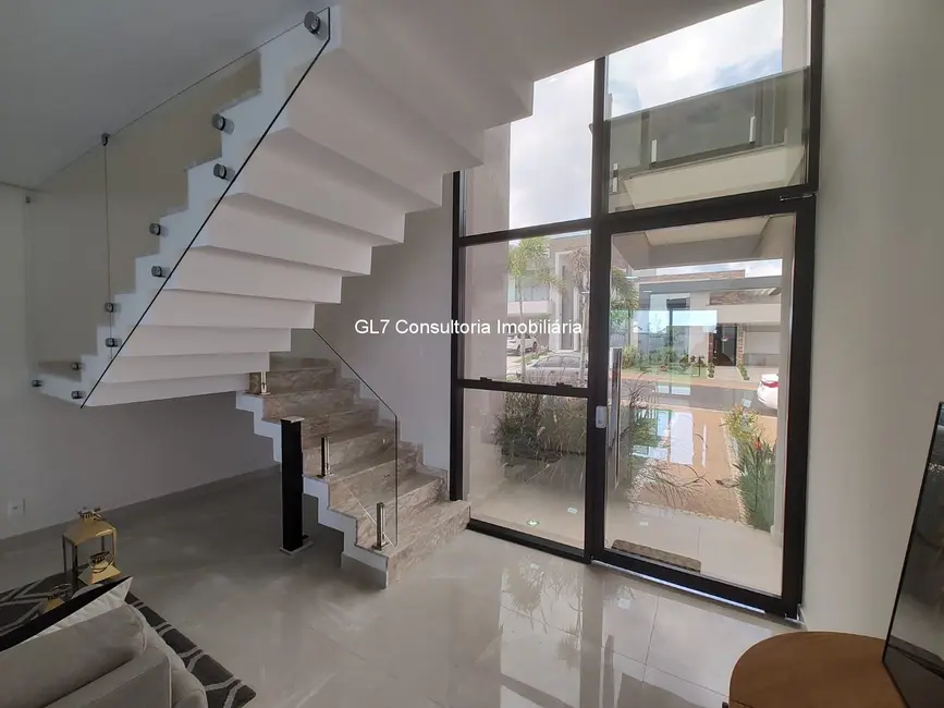 Casa de Condomínio com 3 quartos à venda, 232m2 em Indaiatuba - SP - imagem 2 Foto 2 de Casa de Condomínio com 3 quartos à venda, 232m2 em Indaiatuba - SP