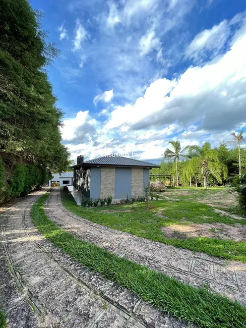 Chácara com 3 quartos à venda, 2200m2 em Colinas do Mosteiro de Itaici, Indaiatuba - SP - imagem 8 Foto 8 de Chácara com 3 quartos à venda, 2200m2 em Colinas do Mosteiro de Itaici, Indaiatuba - SP