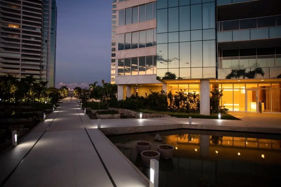 Apartamento com 5 quartos à venda, 648m2 em Barra da Tijuca, Rio De Janeiro - RJ - imagem 3 Foto 3 de Apartamento com 5 quartos à venda, 648m2 em Barra da Tijuca, Rio De Janeiro - RJ