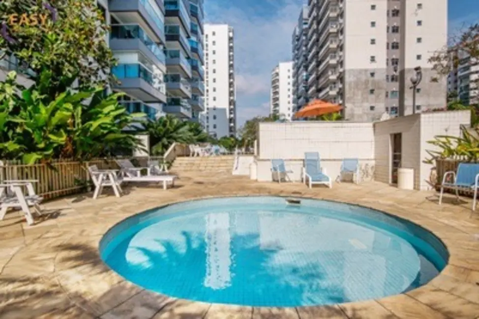 Foto 2 de Apartamento com 2 quartos à venda, 90m2 em Jacarepaguá, Rio De Janeiro - RJ