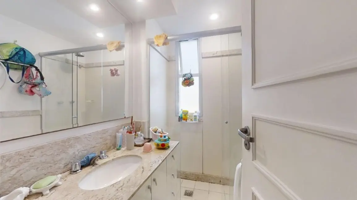 Foto 2 de Apartamento com 2 quartos à venda, 86m2 em Lagoa, Rio De Janeiro - RJ