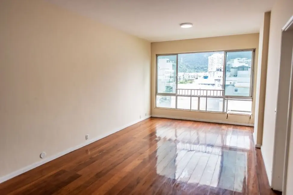 Foto 2 de Apartamento com 3 quartos à venda, 100m2 em Leblon, Rio De Janeiro - RJ