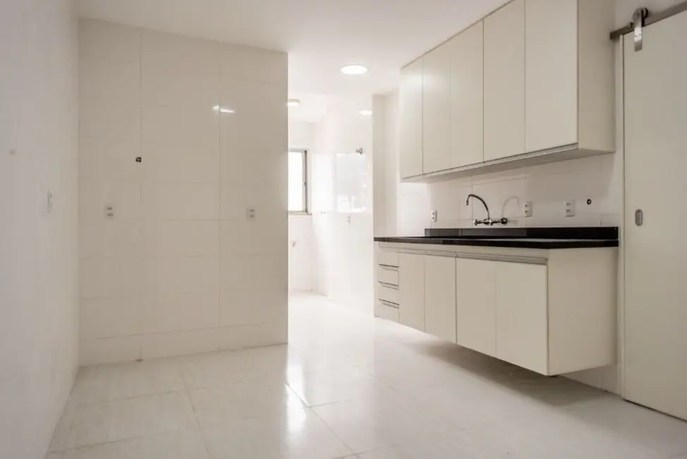 Foto 5 de Apartamento com 3 quartos à venda, 100m2 em Leblon, Rio De Janeiro - RJ