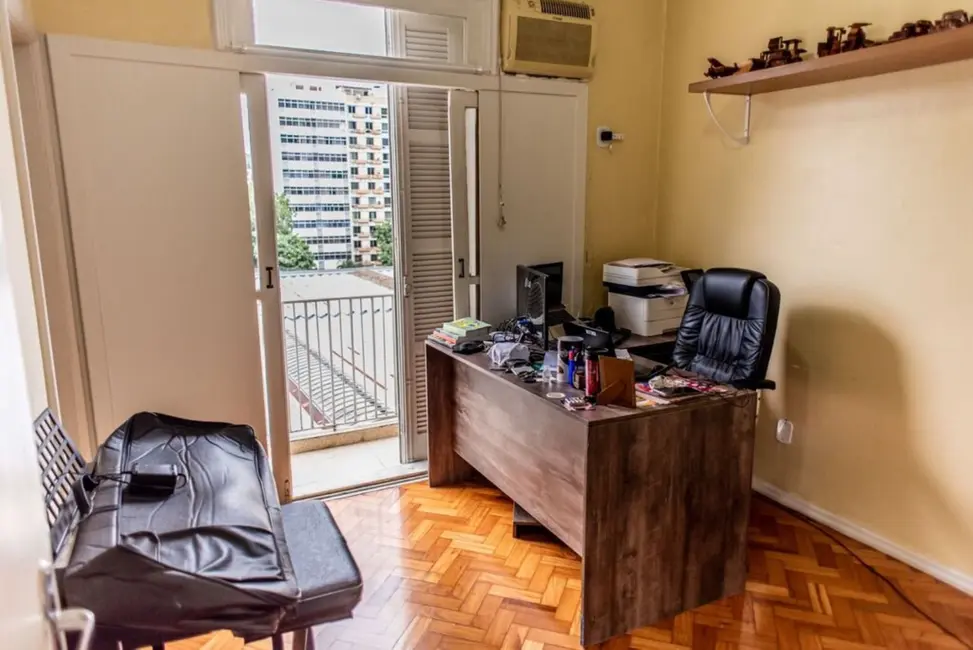 Apartamento com 3 quartos à venda, 120m2 em Tijuca, Rio De Janeiro - RJ - imagem 6 Foto 6 de Apartamento com 3 quartos à venda, 120m2 em Tijuca, Rio De Janeiro - RJ