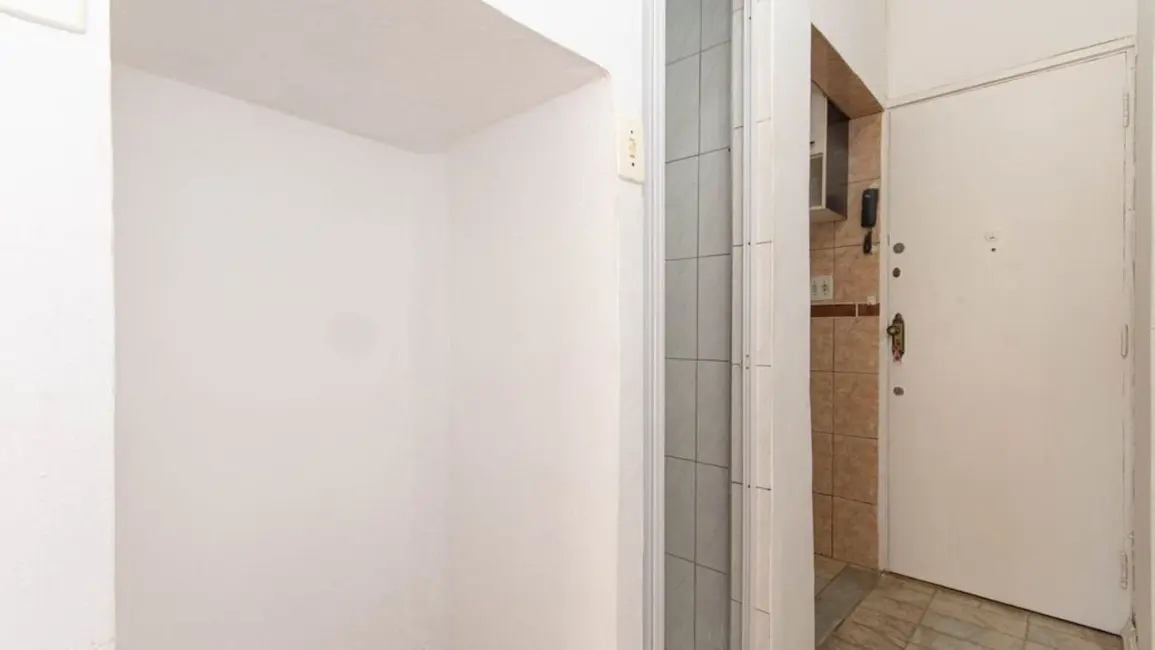 Apartamento com 1 quarto à venda, 26m2 em Copacabana, Rio De Janeiro - RJ - imagem 6 Foto 6 de Apartamento com 1 quarto à venda, 26m2 em Copacabana, Rio De Janeiro - RJ