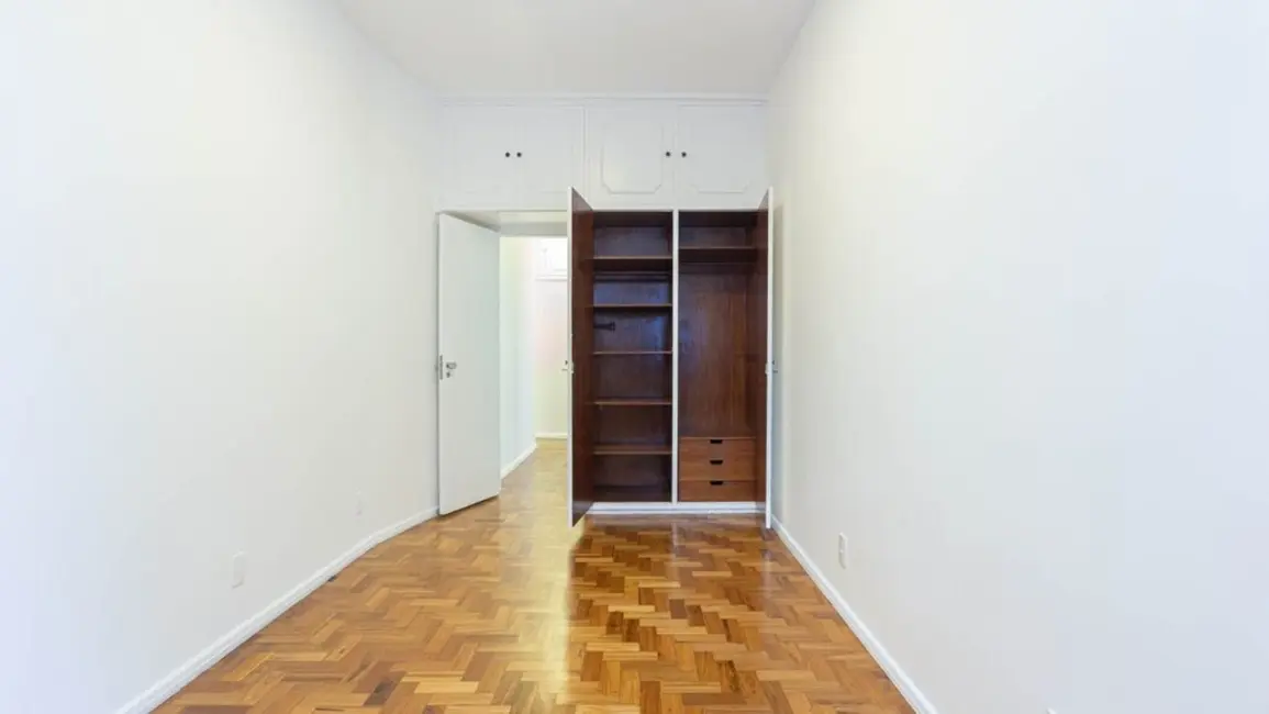 Foto 2 de Apartamento com 3 quartos à venda, 135m2 em Copacabana, Rio De Janeiro - RJ