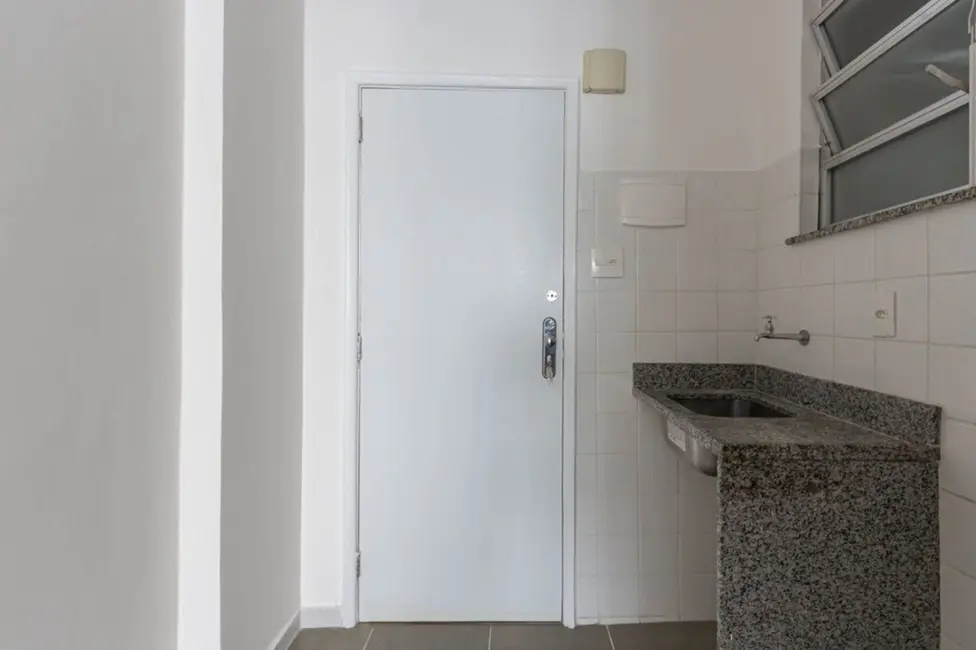 Foto 9 de Apartamento com 1 quarto à venda, 30m2 em Copacabana, Rio De Janeiro - RJ