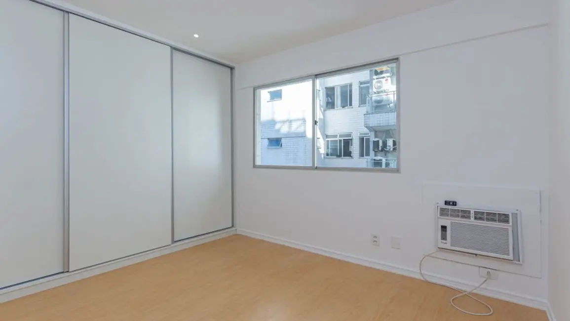 Foto 3 de Apartamento com 2 quartos à venda, 103m2 em Leblon, Rio De Janeiro - RJ