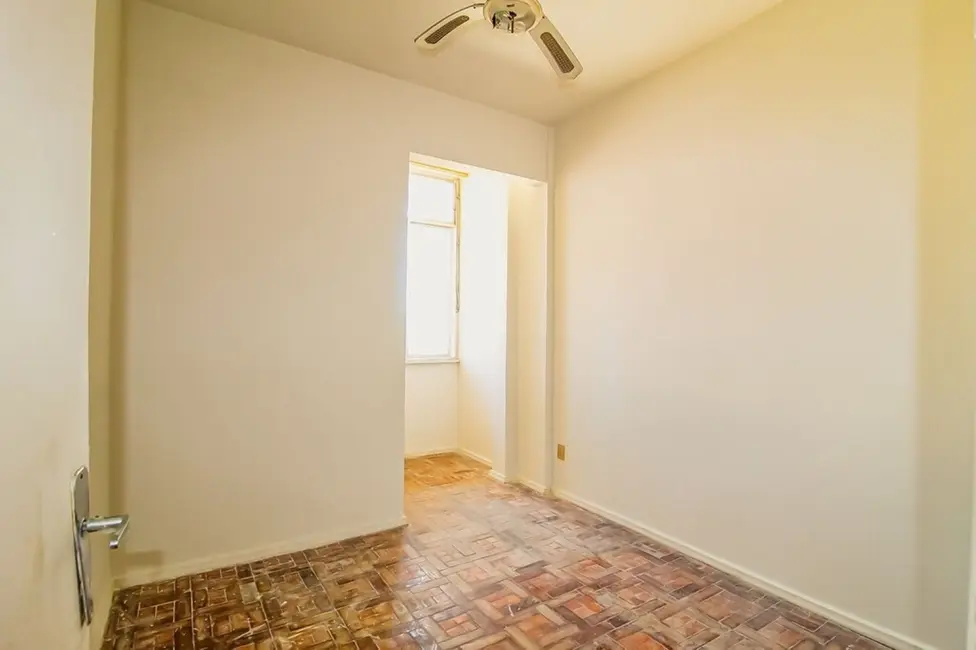 Apartamento com 2 quartos à venda, 65m2 em Leblon, Rio De Janeiro - RJ - imagem 9 Foto 9 de Apartamento com 2 quartos à venda, 65m2 em Leblon, Rio De Janeiro - RJ