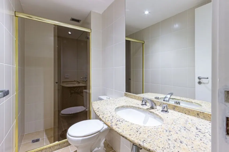 Apartamento com 2 quartos à venda, 99m2 em Copacabana, Rio De Janeiro - RJ - imagem 2 Foto 2 de Apartamento com 2 quartos à venda, 99m2 em Copacabana, Rio De Janeiro - RJ