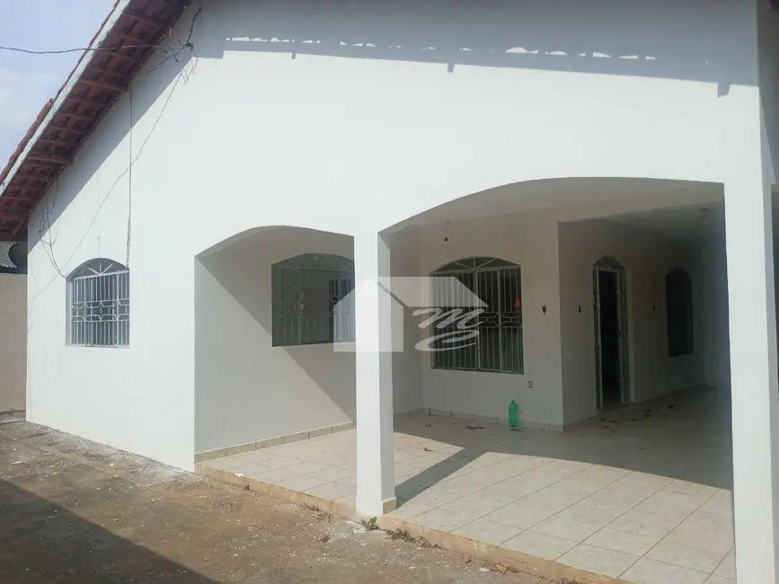 Foto 3 de Casa com 4 quartos à venda e para alugar, 494m2 em Setor 02, Ariquemes - RO