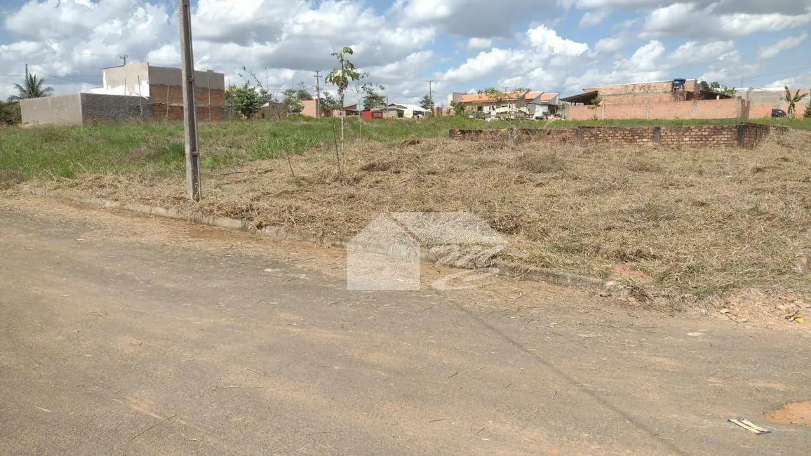 Foto 2 de Terreno / Lote à venda, 360m2 em Ariquemes - RO