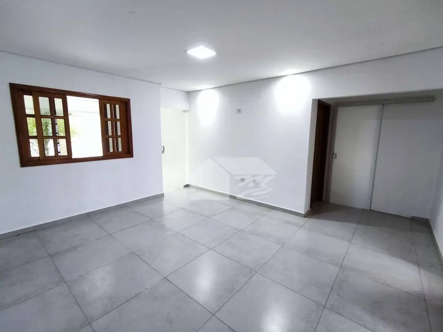 Casa com 3 quartos para alugar, 562m2 em Setor 03, Ariquemes - RO - imagem 7 Foto 7 de Casa com 3 quartos para alugar, 562m2 em Setor 03, Ariquemes - RO