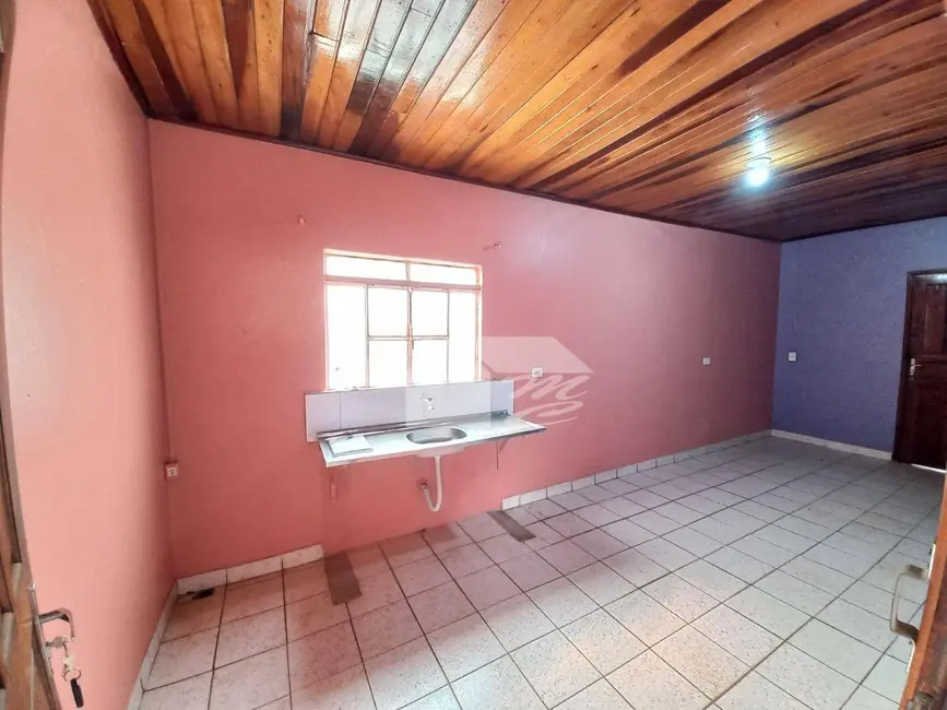 Casa com 2 quartos para alugar, 60m2 em Setor 04, Ariquemes - RO - imagem 5 Foto 5 de Casa com 2 quartos para alugar, 60m2 em Setor 04, Ariquemes - RO