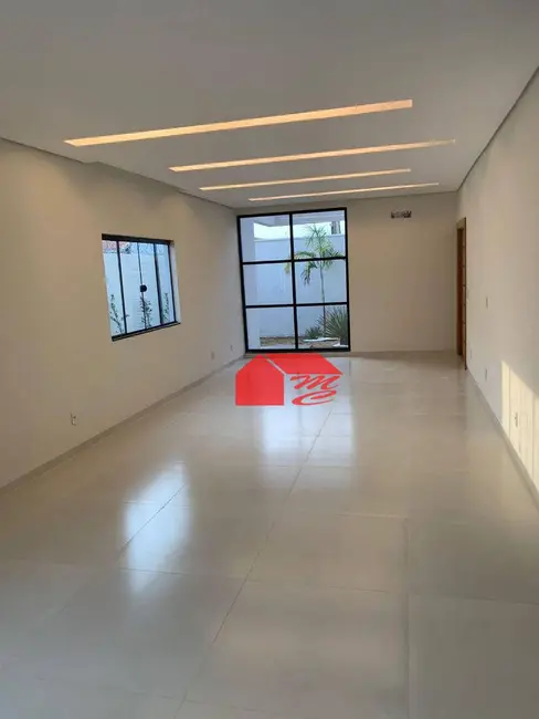 Foto 5 de Casa com 3 quartos à venda, 360m2 em Jardim Europa, Ariquemes - RO