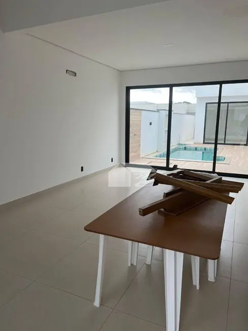 Casa de Condomínio com 3 quartos à venda, 250m2 em Condomínio São Paulo, Ariquemes - RO - imagem 3 Foto 3 de Casa de Condomínio com 3 quartos à venda, 250m2 em Condomínio São Paulo, Ariquemes - RO