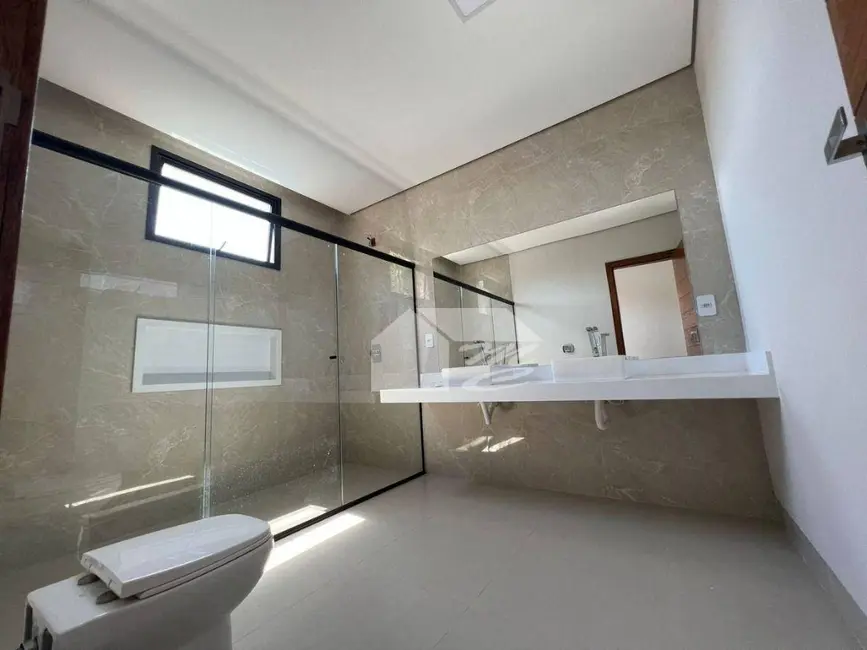 Casa de Condomínio com 3 quartos à venda, 480m2 em Parque das Gemas, Ariquemes - RO - imagem 7 Foto 7 de Casa de Condomínio com 3 quartos à venda, 480m2 em Parque das Gemas, Ariquemes - RO