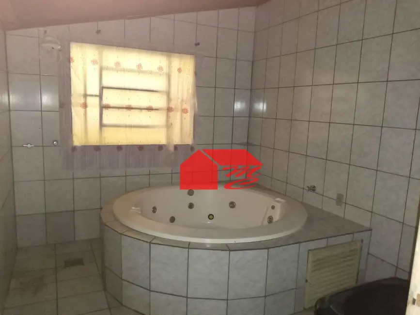 Casa com 5 quartos para alugar, 360m2 em BNH, Ariquemes - RO - imagem 8 Foto 8 de Casa com 5 quartos para alugar, 360m2 em BNH, Ariquemes - RO