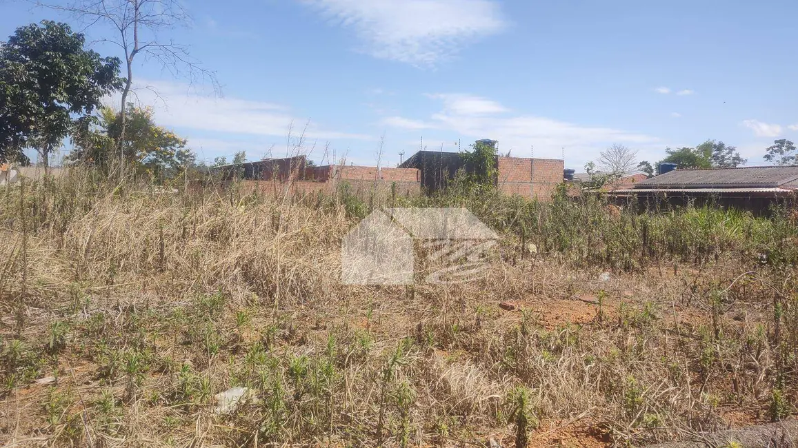 Foto 1 de Terreno / Lote à venda, 360m2 em Ariquemes - RO