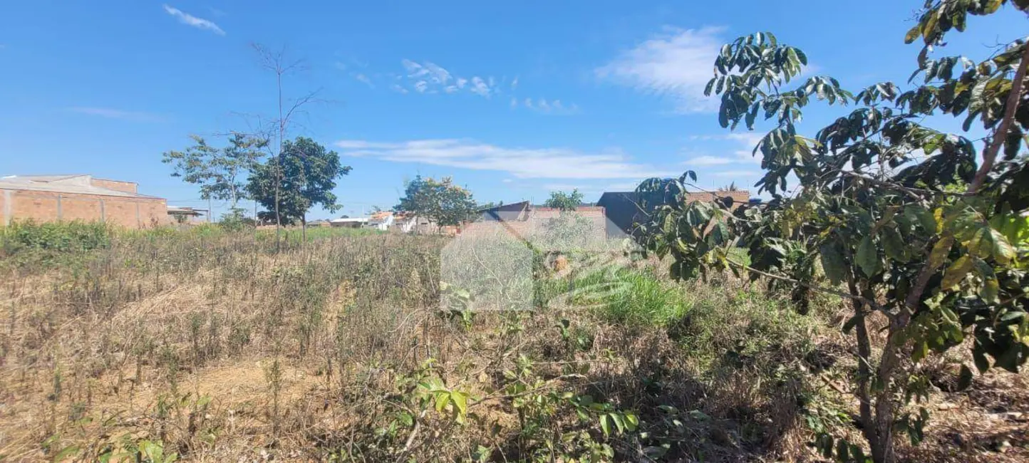 Foto 2 de Terreno / Lote à venda, 360m2 em Ariquemes - RO