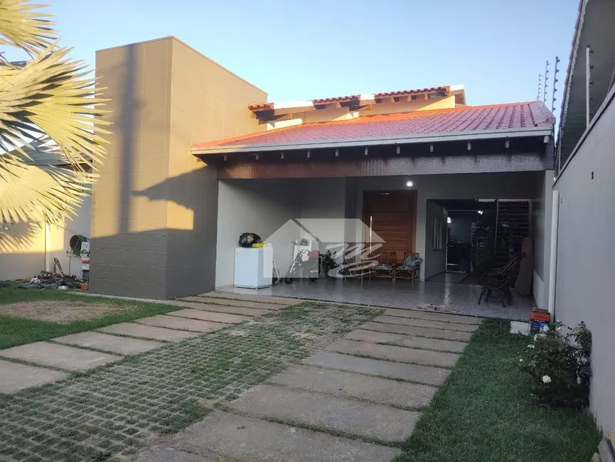Foto 2 de Casa com 2 quartos à venda, 360m2 em Monte Alegre, Ariquemes - RO