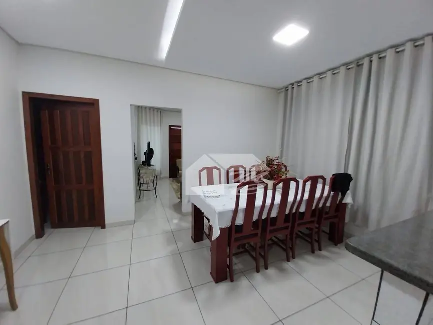 Foto 9 de Casa com 3 quartos à venda, 345m2 em Jardim Paulista, Ariquemes - RO