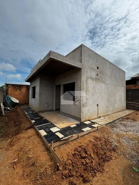 Foto 2 de Casa com 2 quartos à venda, 180m2 em Ariquemes - RO