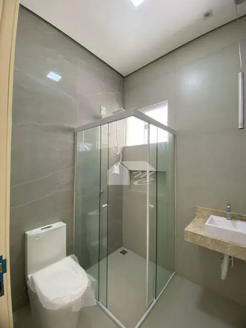 Foto 9 de Casa com 3 quartos à venda, 180m2 em Ariquemes - RO