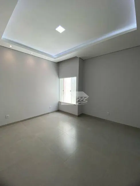 Foto 5 de Casa com 3 quartos à venda, 180m2 em Ariquemes - RO