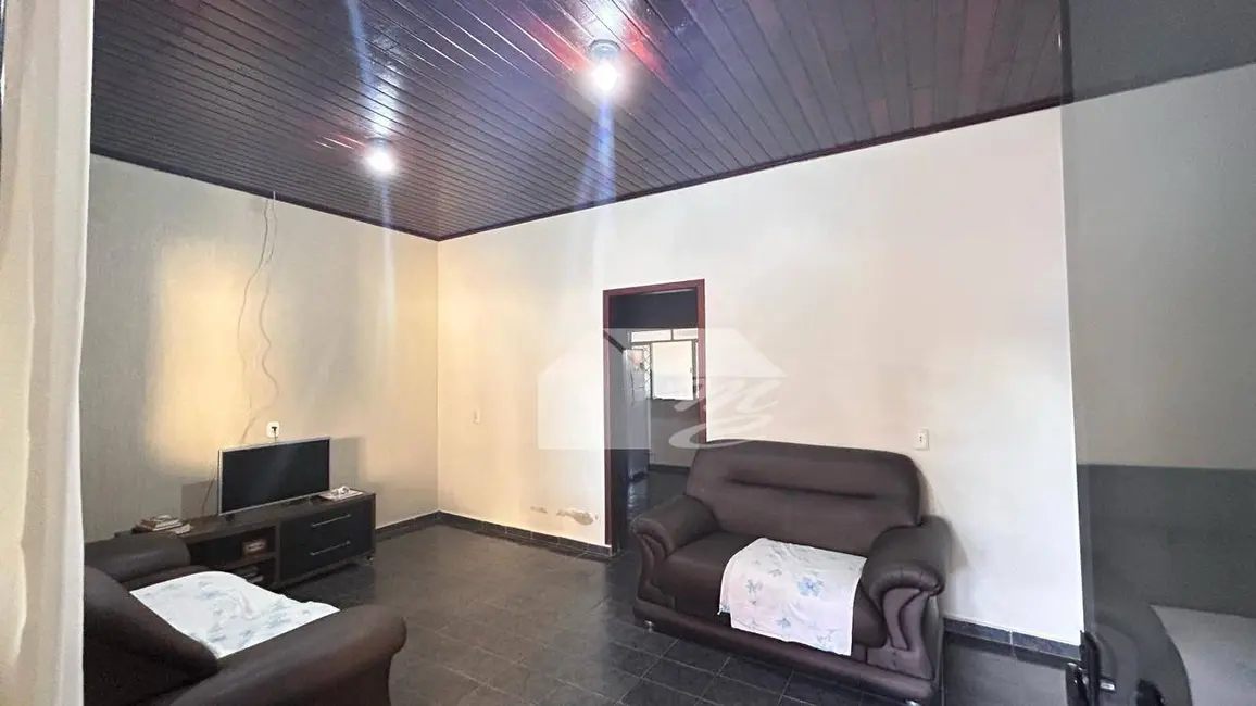 Foto 6 de Casa com 3 quartos à venda, 200m2 em Setor 09, Ariquemes - RO